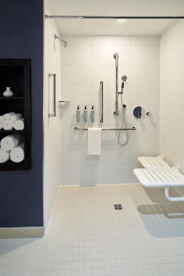 Residence Inn Montreal Midtown Bagian luar foto