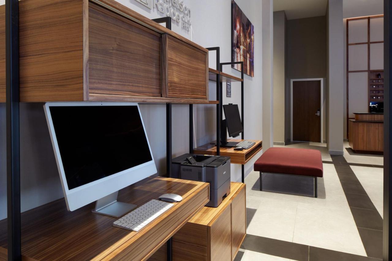 Residence Inn Montreal Midtown Bagian luar foto