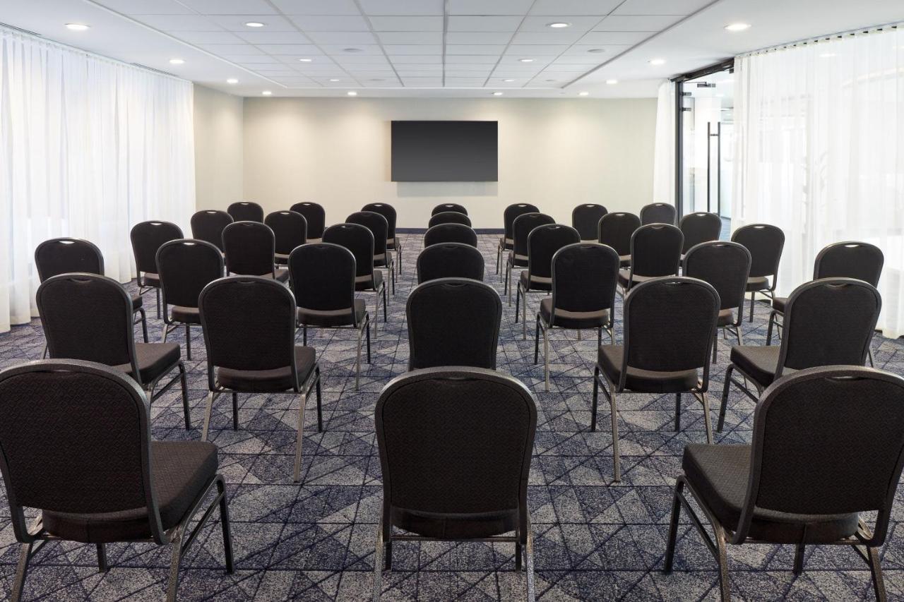 Residence Inn Montreal Midtown Bagian luar foto